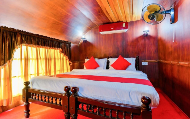 OYO 24291 HouseBoat Indraprastham Green House 1bhk