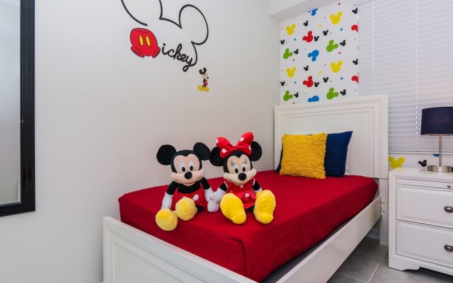 Fabulous Apartment with balcony at Storey Lake 272977