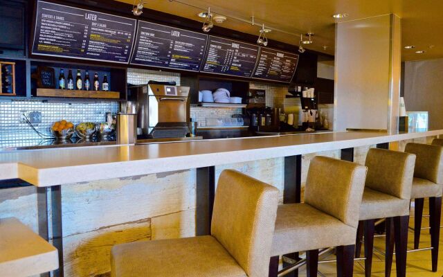 Courtyard By Marriott Vanderbilt-West End