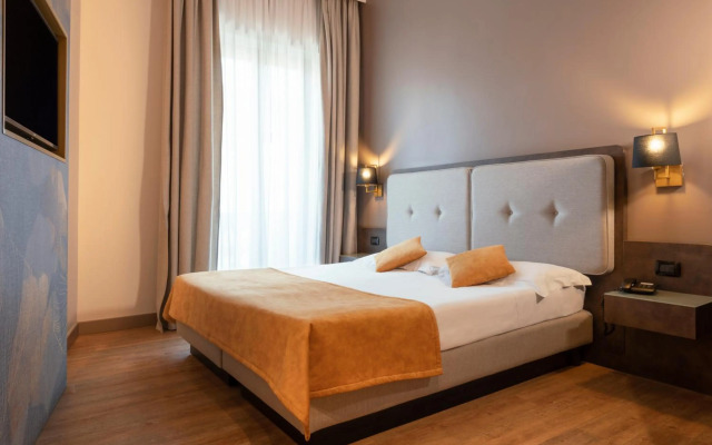 Mokinba Hotels King