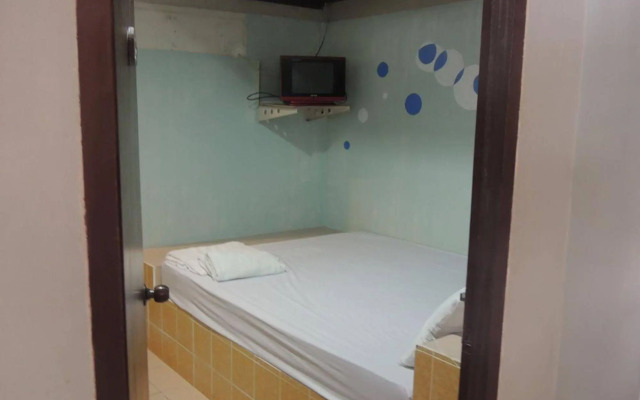 Khao Lak Highway Inn