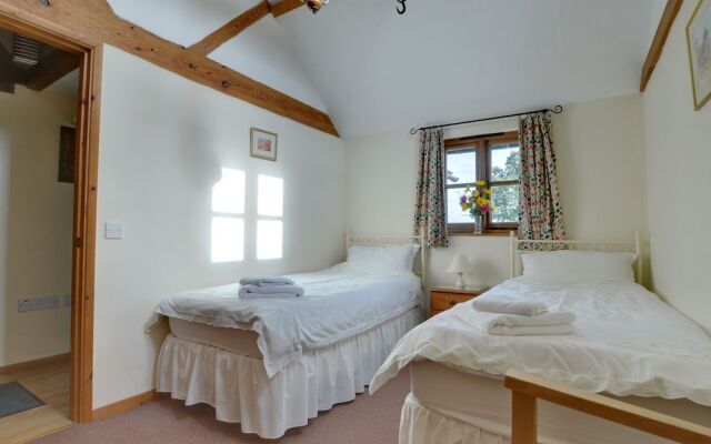 Lovely Holiday Home With Many Wooden Details in Nice Location