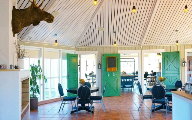 8 Person Holiday Home in HOK