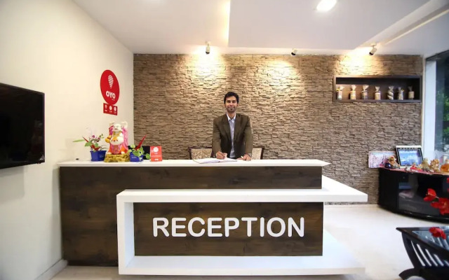 OYO 4779 Hotel Vansh Palace