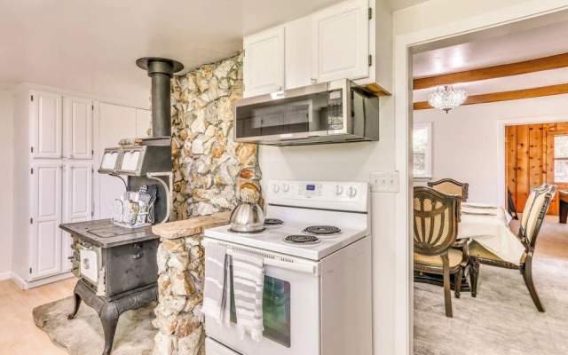 Spacious Coarsegold Getaway ~ 34 Mi to Yosemite!