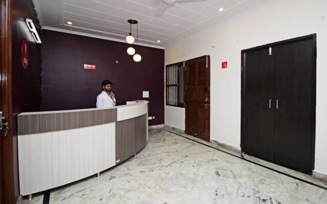 OYO 9192 Hotel Raghav Residency