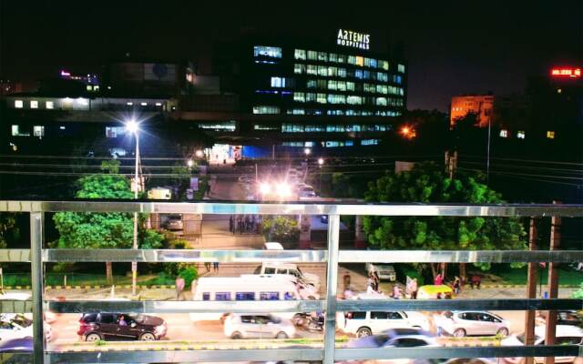 When In Gurgaon - Service Apartments, Next to Artemis Hospital