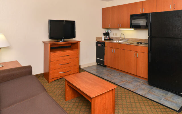 Holiday Inn Express Hotel & Suites Southfield - Detroit