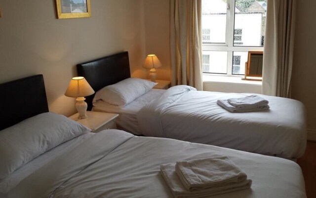 Charlemont Holiday Apartment
