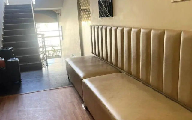 Avenue Suites