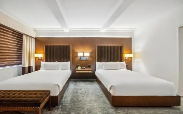 Lexington Plaza Hotel