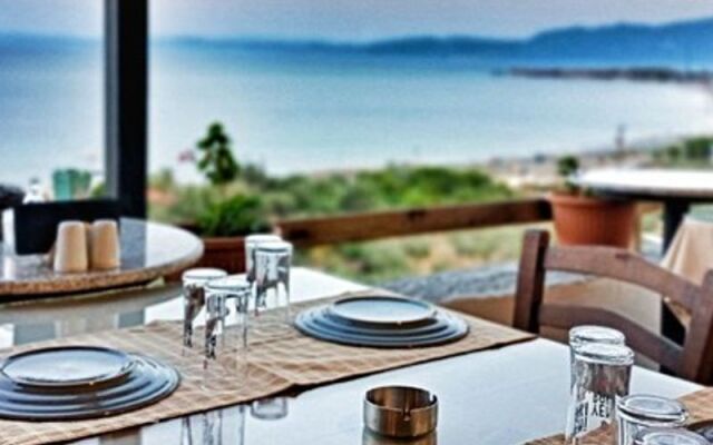 Assos Gökyuzü Otel