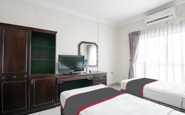 Collection O Senapelan Near Rsud Petala Bumi Formerly De Town Hotel