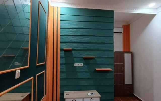 OYO Life  92977 Neba Kost Aesthetic