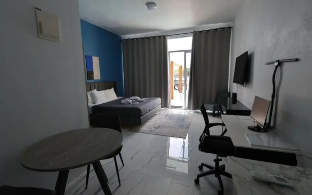 PÀRIS Business