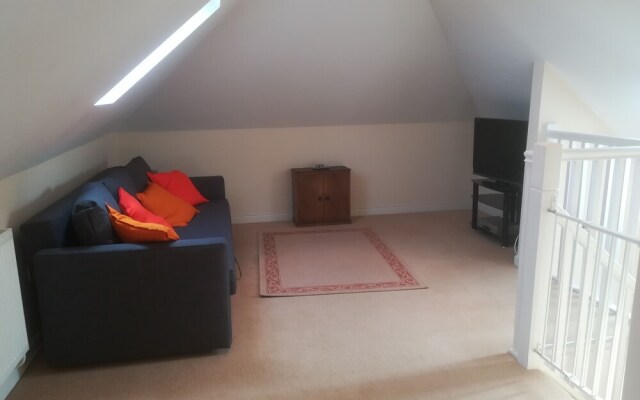 Westmead. Chalet Bungalow