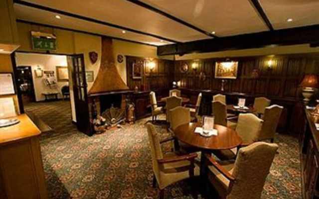 Warren Lodge Hotel