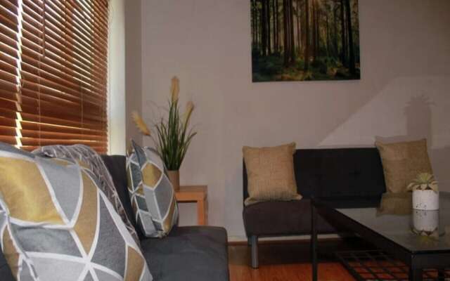 Sunny Apartment in Birmingham