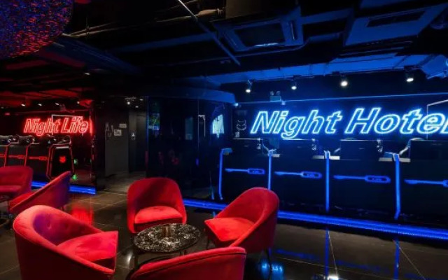 PK e-sports Hotel (Shanghai Songjiang University Town)