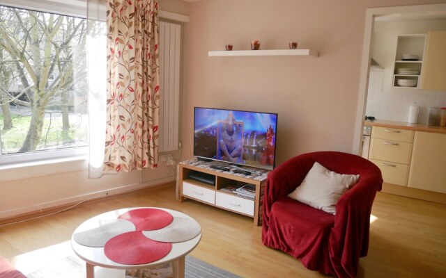 Bright 2 Double Bedrooms Apartment