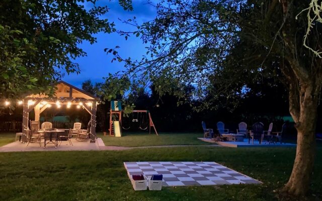 Family Farmhouse Inn