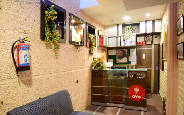 OYO 11494 Hotel Marc