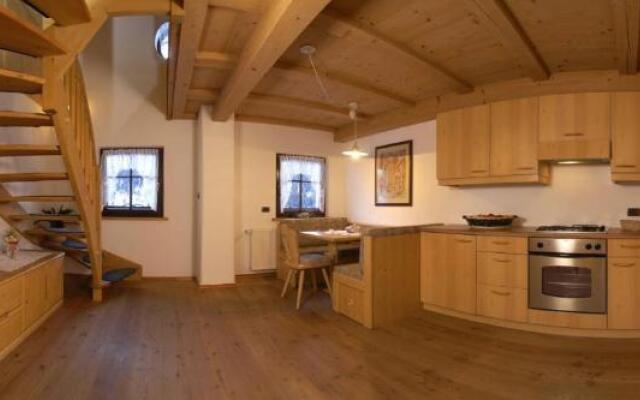 Agriturismo Apartments Tuene