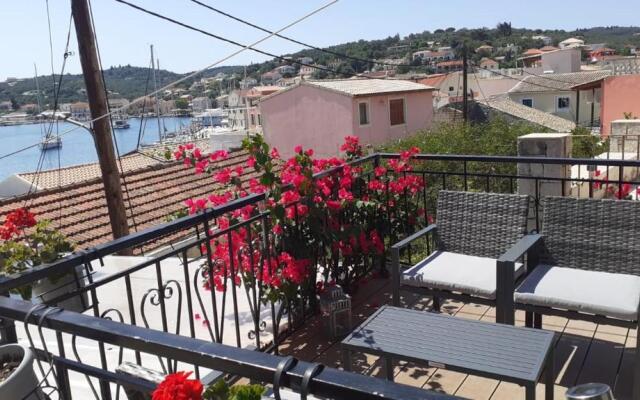 Paola's Sea View House Paxos