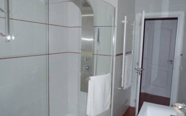 Hotel Adarme