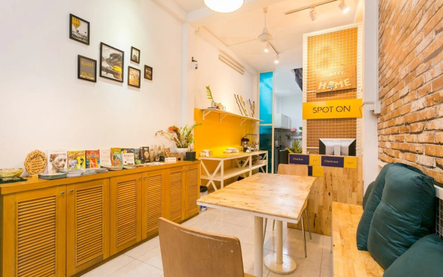 SPOT ON 659 Sweet Home 1421