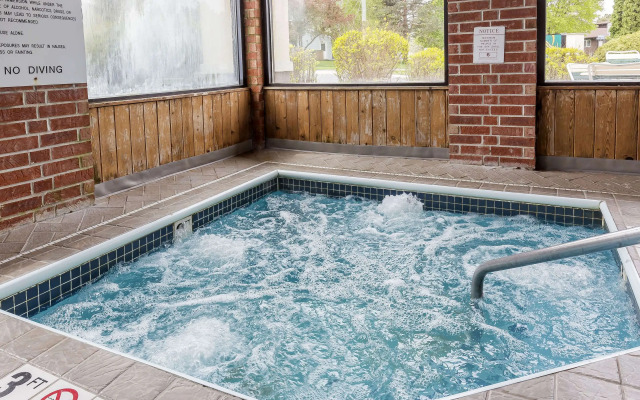 Quality Inn Sycamore - DeKalb