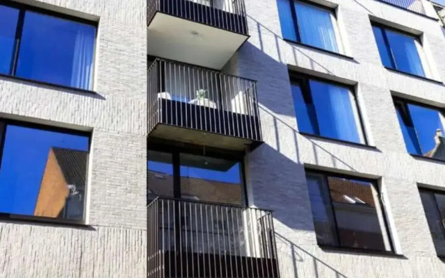 Spacious 3BR 2/5 BA Near Diamond District by Oneluxstay