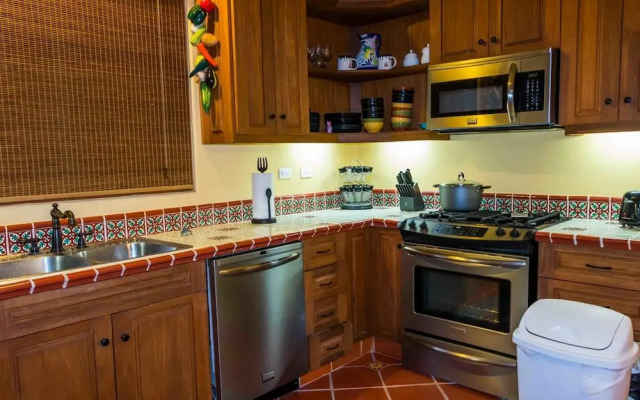 Casa Encantada 3 BR by Casago