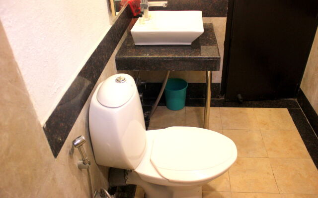 OYO 899 Dwaper Hotel