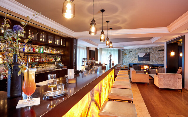 Hotel am Badersee