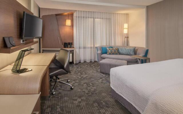 Courtyard by Marriott Denver Aurora