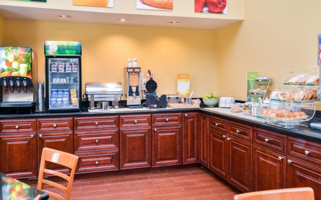 Quality Inn Bolingbrook I-55