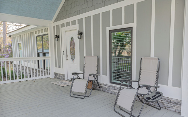 Columbus Military Grad Home