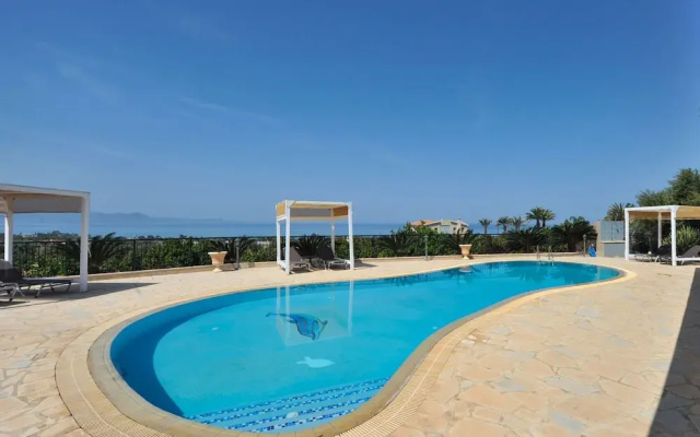 Sunset View Villa in Argaka