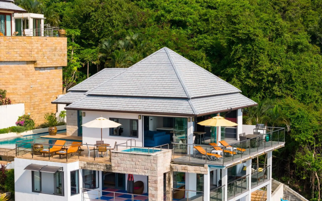Tropical Villa