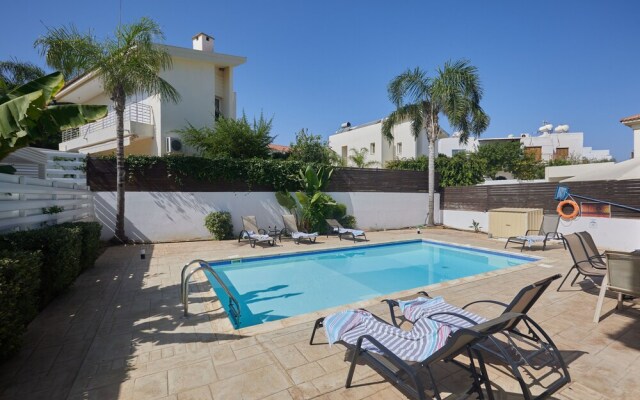 Protaras Holiday Villa Dv27