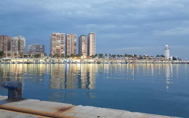 Penthouse Apartment & Pool Malaga Center
