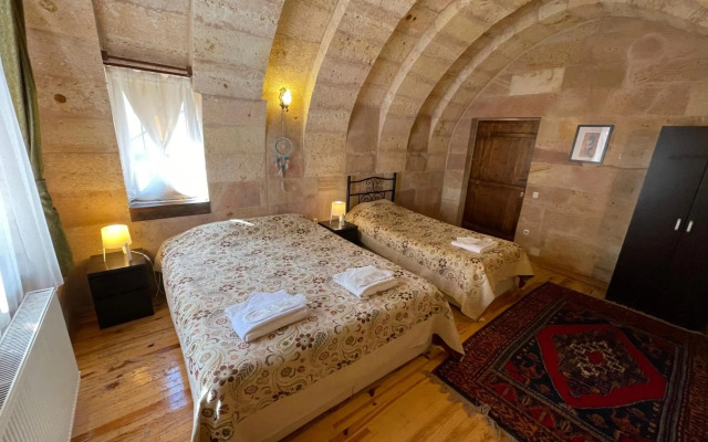 Karadut Cave Hotel