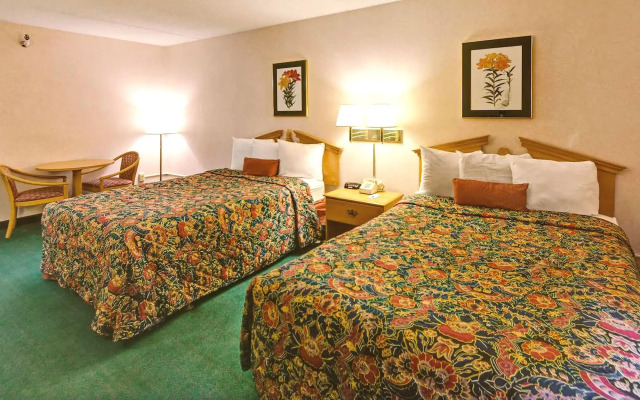 Blueway Inn & Suites Roseville