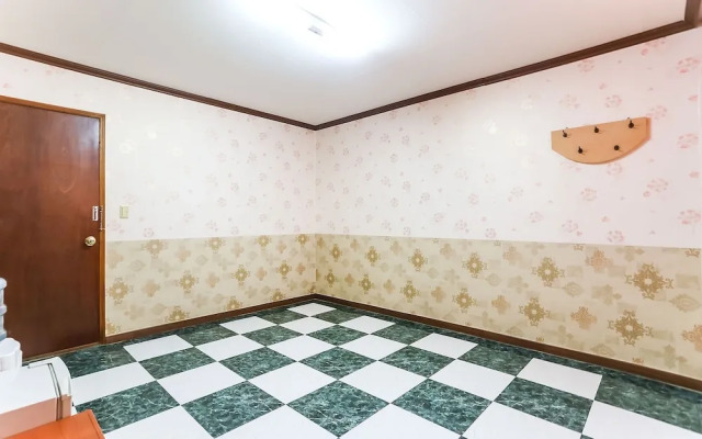 Gangneung Gyeongpodae Donghae Motel