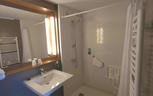 Brit Hotel Confort Nancy Lunéville, Rehainviller