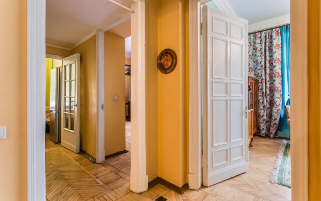 Apartamentyi Smolenskaya Naberezhnaya 5/13