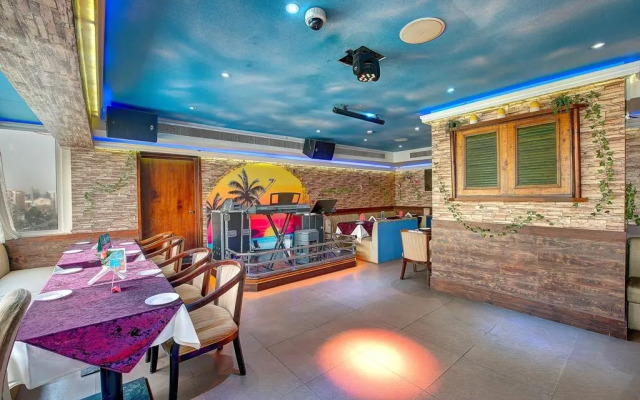 Palm Beach Hotel