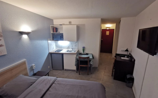 Appart Hotel La Defense