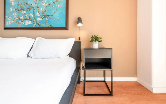 GuestReady - Vibrant 2BR Apartment